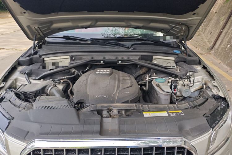 Used Audi Q5 2016 40 TFSI Trendy Edition Engine Bay
