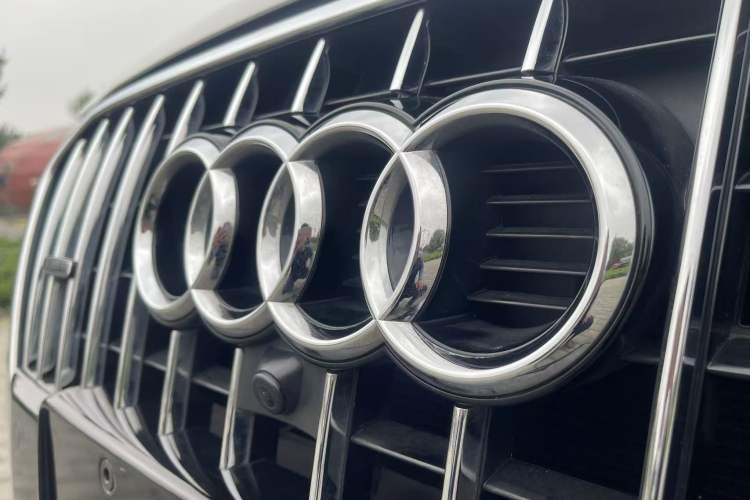 Used Audi Q5 2016 40 TFSI Comfort Model Exterior 8