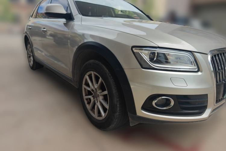 Used Audi Q5 2016 40 TFSI Trendy Edition Front Right 45 Deg