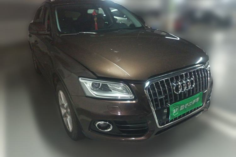 Used Audi Q5 2016 40 TFSI Technology Edition Front Right 45 Deg