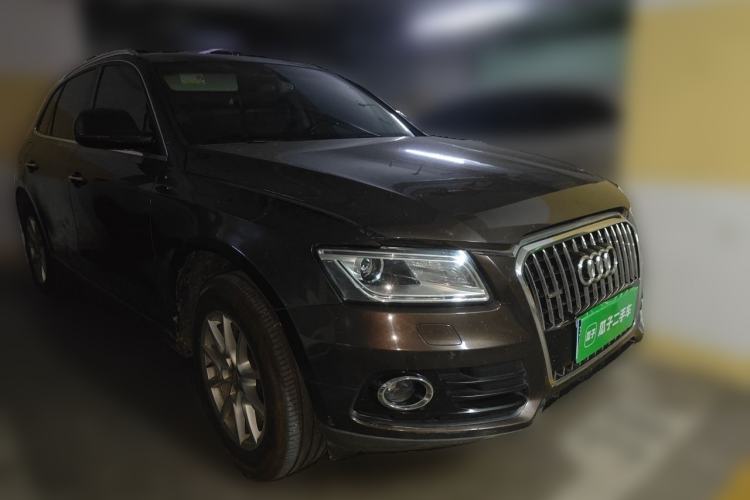 Used Audi Q5 2016 40 TFSI Trendy Edition Front Right 45 Deg