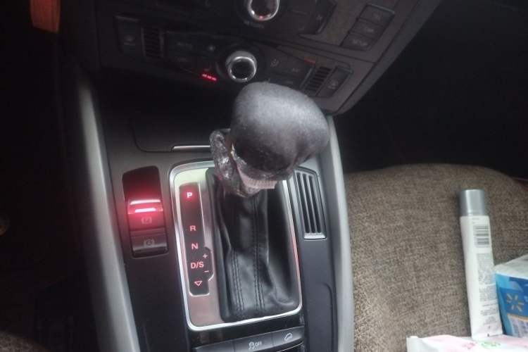 Used Audi Q5 2016 40 TFSI Technology Edition Gear Lever