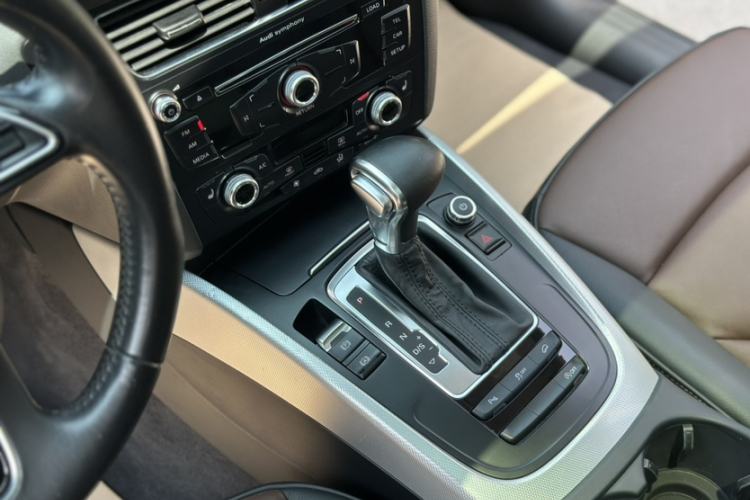 Used Audi Q5 2016 40 TFSI Technology Edition Gear Lever