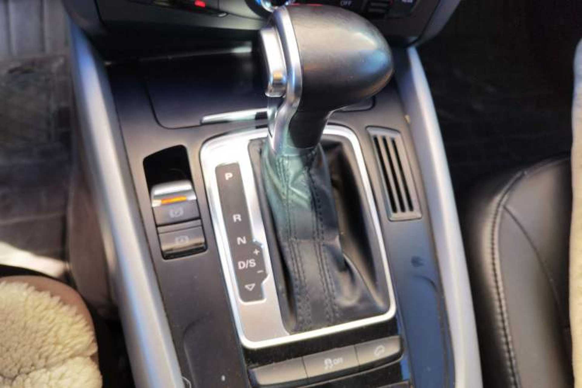 Used Audi Q5 2016 40 TFSI Trendy Edition Gear Lever