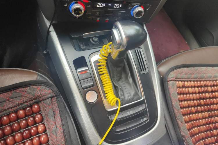 Used Audi Q5 2016 40 TFSI Technology Edition Gear Lever