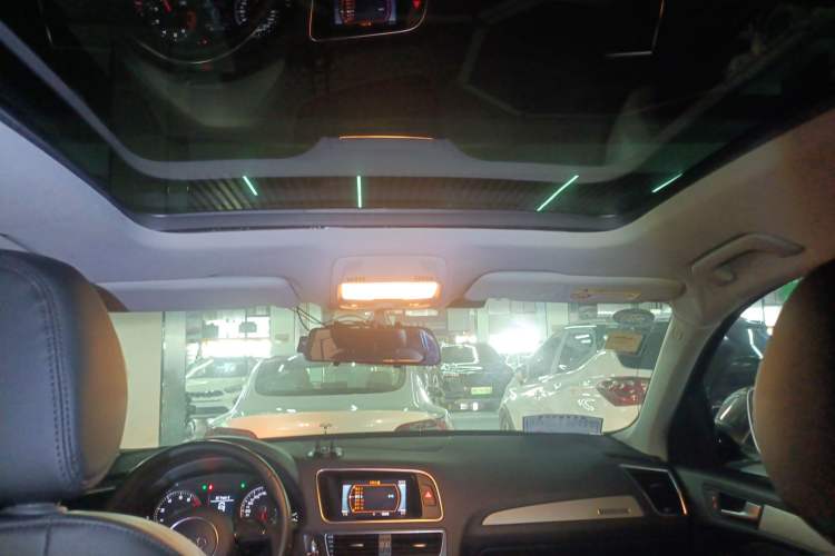 Used Audi Q5 2016 40 TFSI Trendy Edition Headliner