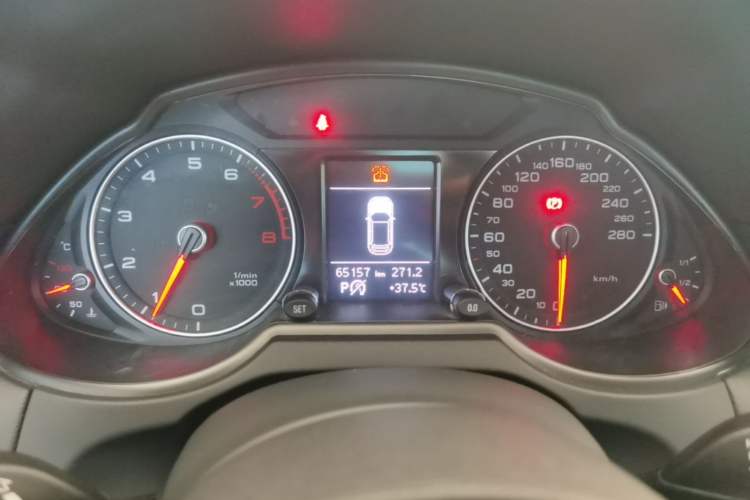 Used Audi Q5 2016 40 TFSI Technology Edition Instrument Cluster