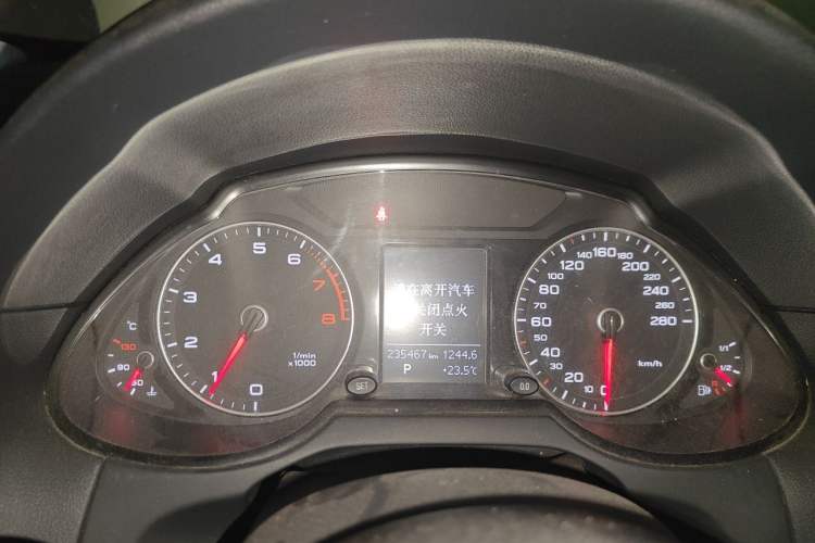 Used Audi Q5 2016 40 TFSI Trendy Edition Instrument Cluster
