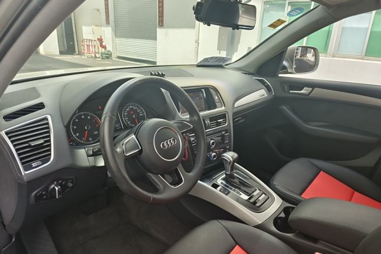 Used Audi Q5 2016 40 TFSI Trendy Edition Interior 6