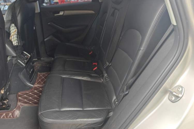 Used Audi Q5 2016 40 TFSI Trendy Edition Left Rear Seat