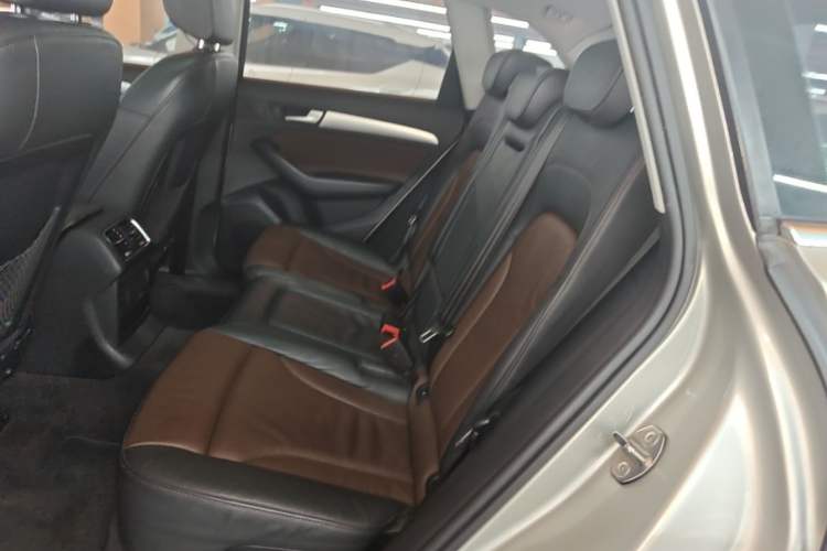 Used Audi Q5 2016 40 TFSI Technology Edition Left Rear Seat