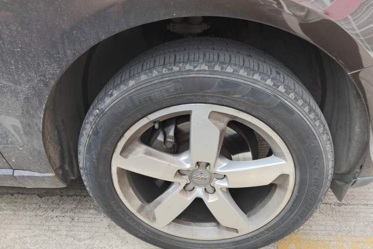 Used Audi Q5 2016 40 TFSI Technology Edition Right Front Wheel Hub