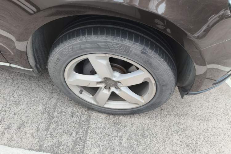 Used Audi Q5 2016 40 TFSI Technology Edition Right Front Wheel Hub