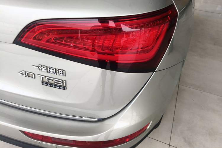 Used Audi Q5 2016 40 TFSI Trendy Edition Right Rear Taillight