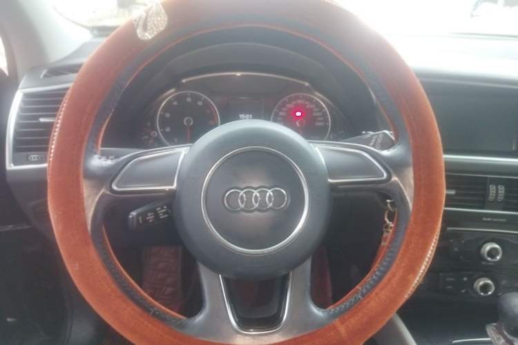 Used Audi Q5 2016 40 TFSI Technology Edition Steering Wheel