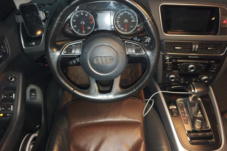 Used Audi Q5 2016 40 TFSI Technology Edition Steering Wheel