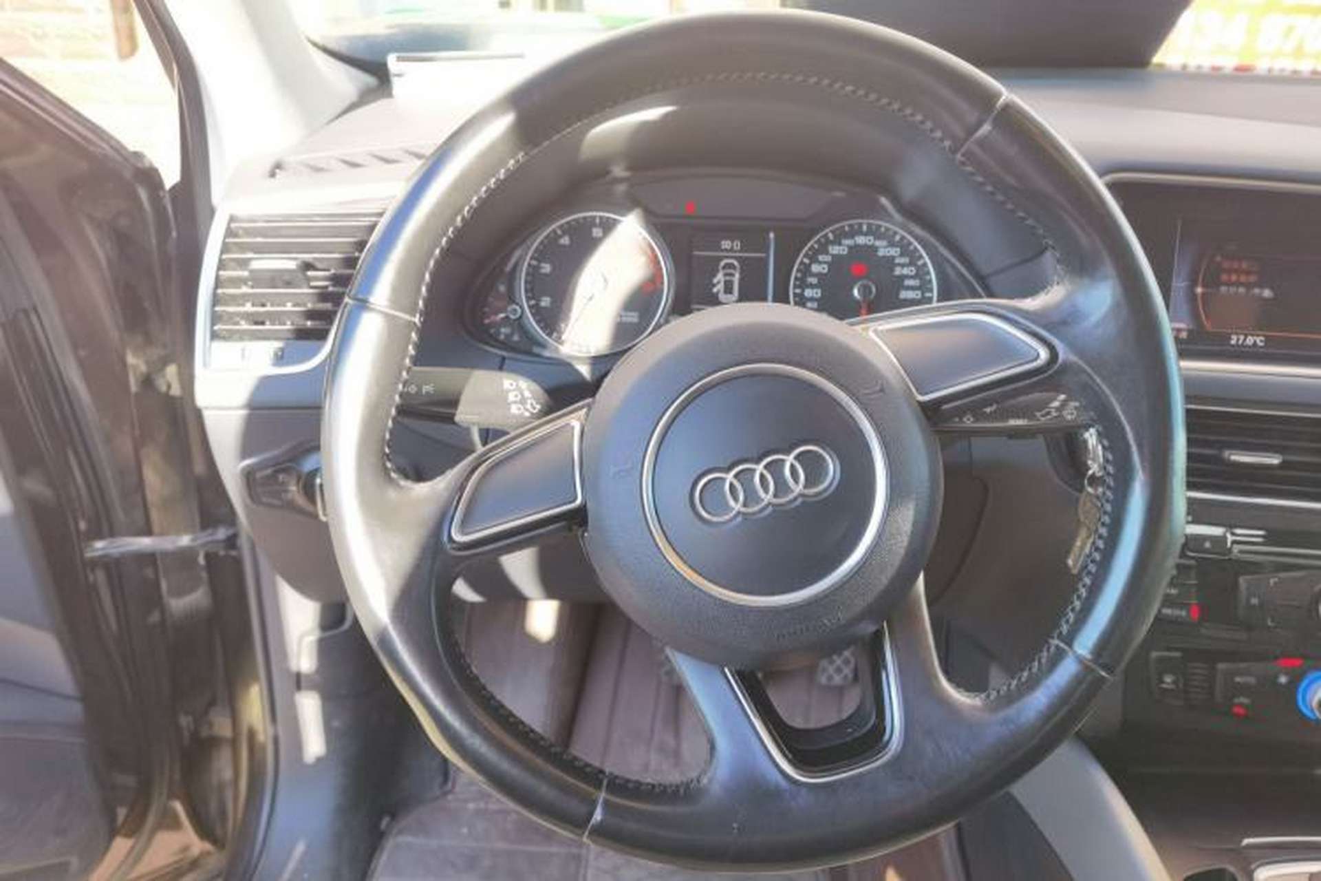Used Audi Q5 2016 40 TFSI Trendy Edition Steering Wheel