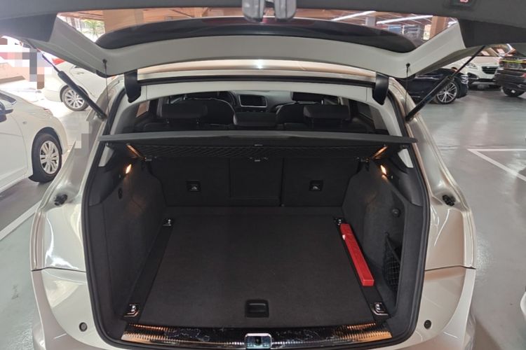 Used Audi Q5 2016 40 TFSI Technology Edition Trunk
