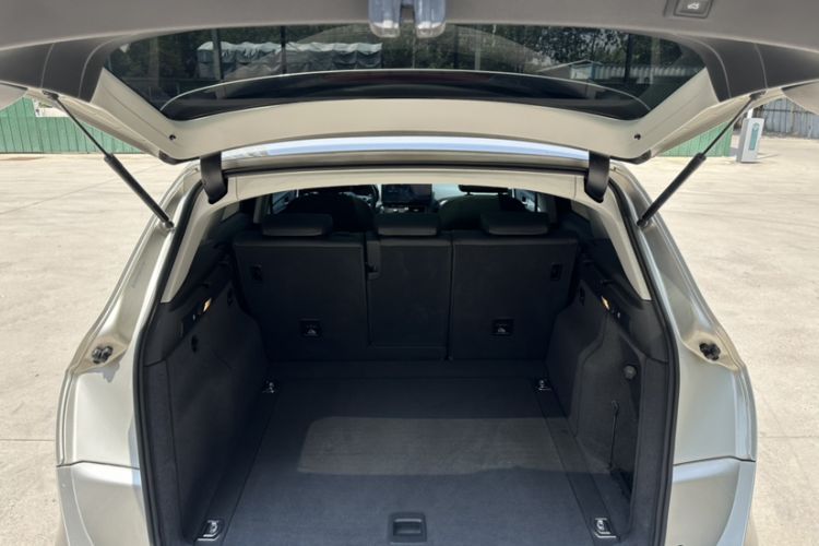 Used Audi Q5 2016 40 TFSI Technology Edition Trunk