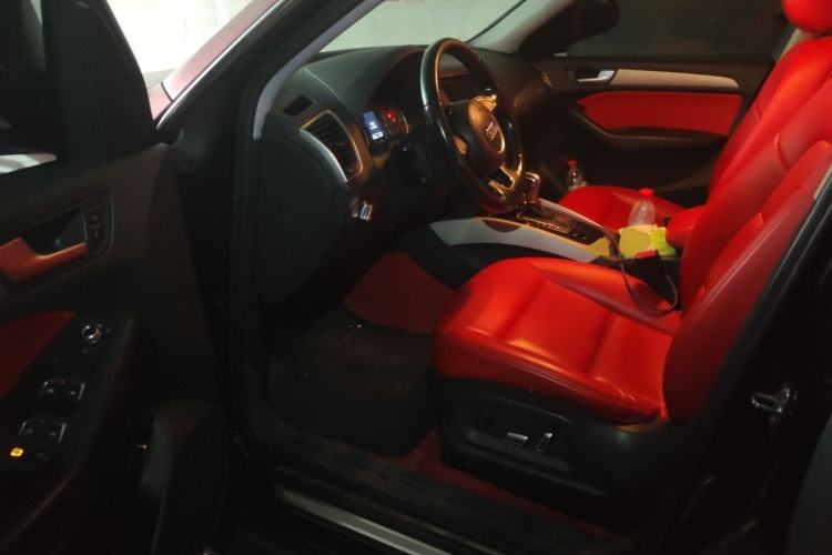 Used Audi Q5 2016 40 TFSI Trendy Edition Driver Seat