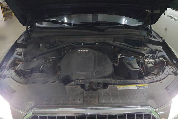 Used Audi Q5 2016 40 TFSI Technology Edition Engine Bay
