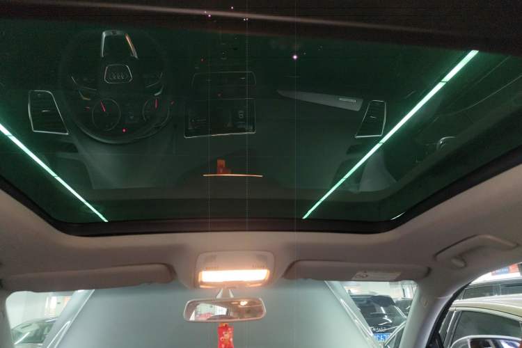 Used Audi Q5 2016 40 TFSI Trendy Edition Headliner