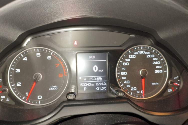 Used Audi Q5 2016 40 TFSI Trendy Edition Instrument Cluster