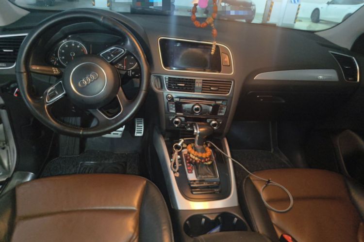 Used Audi Q5 2016 40 TFSI Technology Edition Interior 2