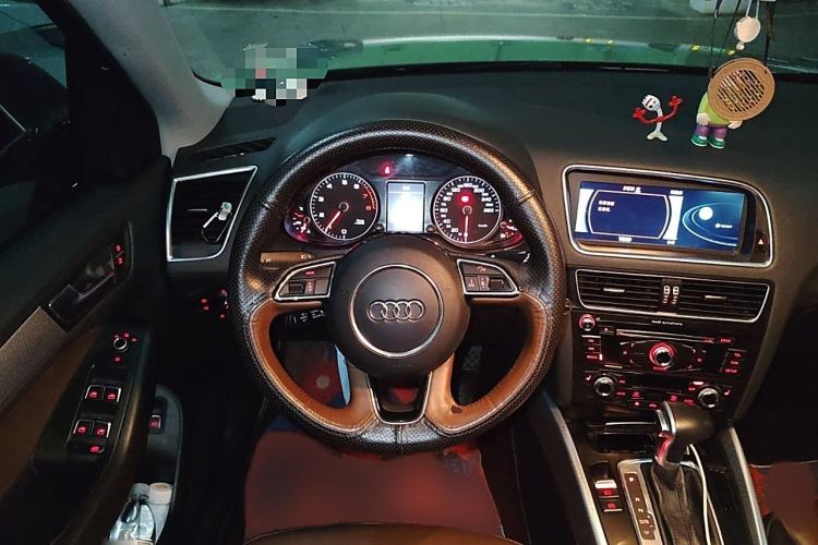 Used Audi Q5 2016 40 TFSI Technology Edition Steering Wheel