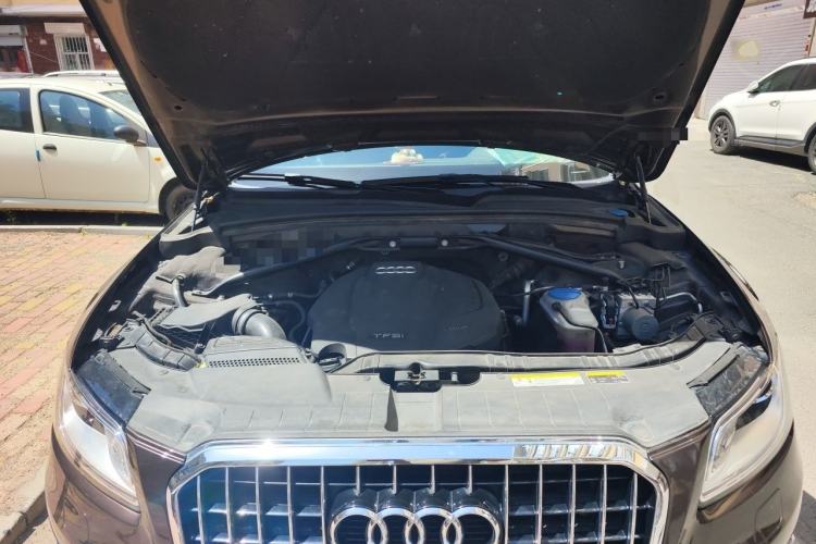 Used Audi Q5 2016 40 TFSI Trendy Edition Engine Bay