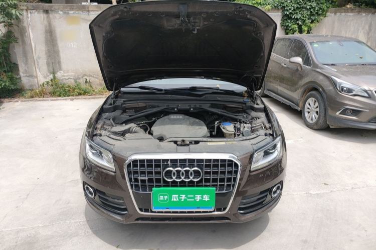 Used Audi Q5 2016 40 TFSI Trendy Edition Engine Bay