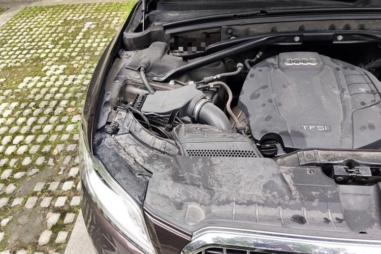 Used Audi Q5 2016 40 TFSI Technology Edition Engine Bay Right