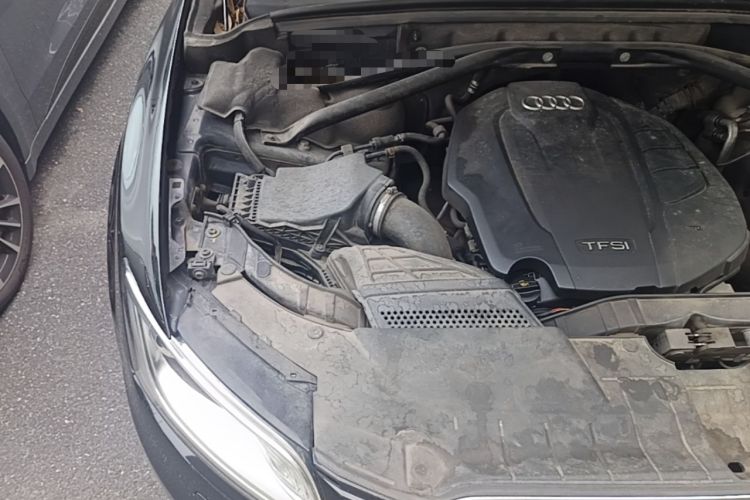 Used Audi Q5 2016 40 TFSI Comfort Model Engine Bay Right