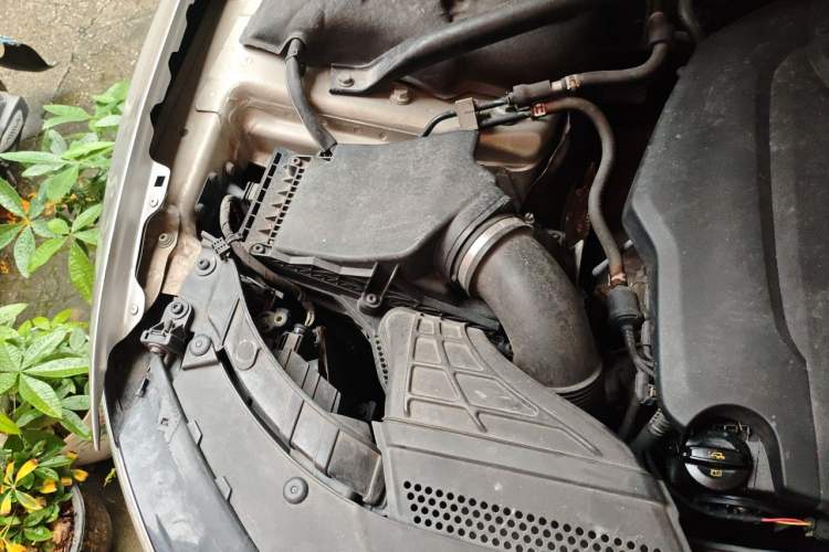 Used Audi Q5 2016 40 TFSI Technology Edition Engine Bay Right