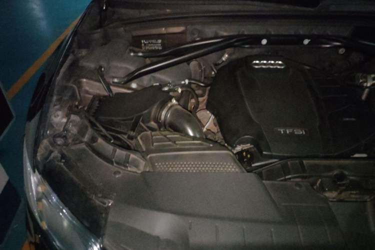 Used Audi Q5 2016 40 TFSI Technology Edition Engine Bay Right