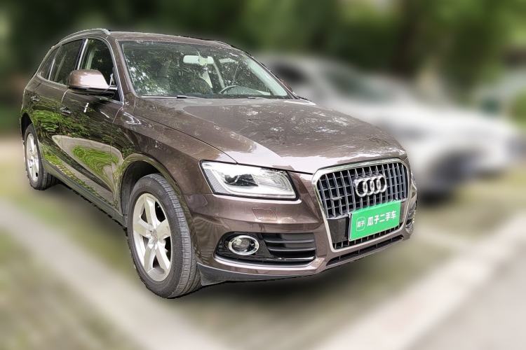 Used Audi Q5 2016 40 TFSI Technology Edition Front Right 45 Deg