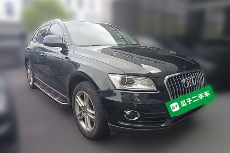 Used Audi Q5 2016 40 TFSI Comfort Model Front Right 45 Deg