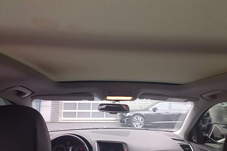 Used Audi Q5 2016 40 TFSI Comfort Model Headliner