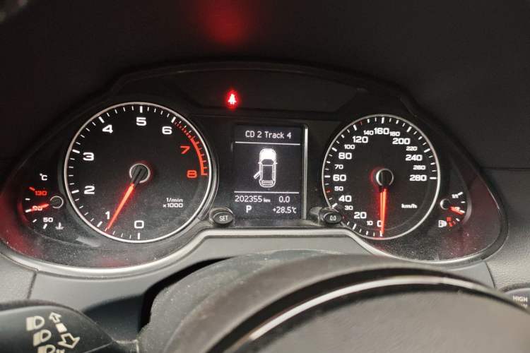 Used Audi Q5 2016 40 TFSI Technology Edition Instrument Cluster