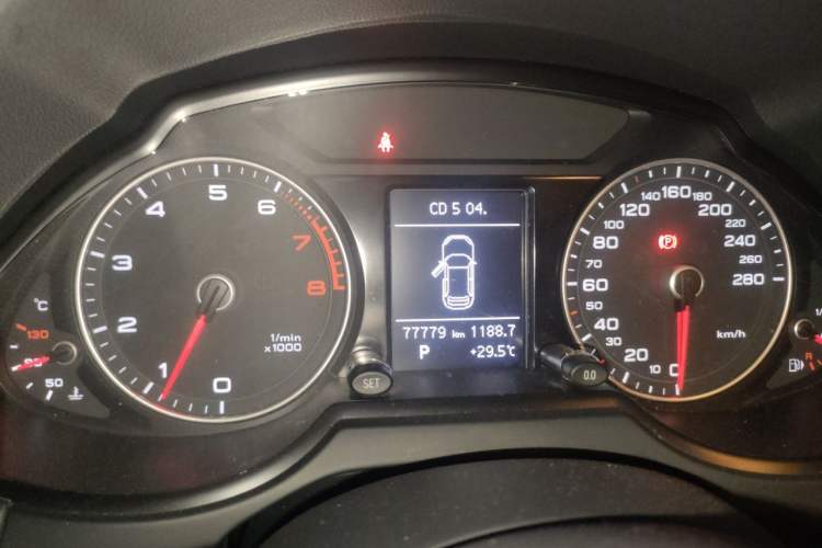 Used Audi Q5 2016 40 TFSI Technology Edition Instrument Cluster