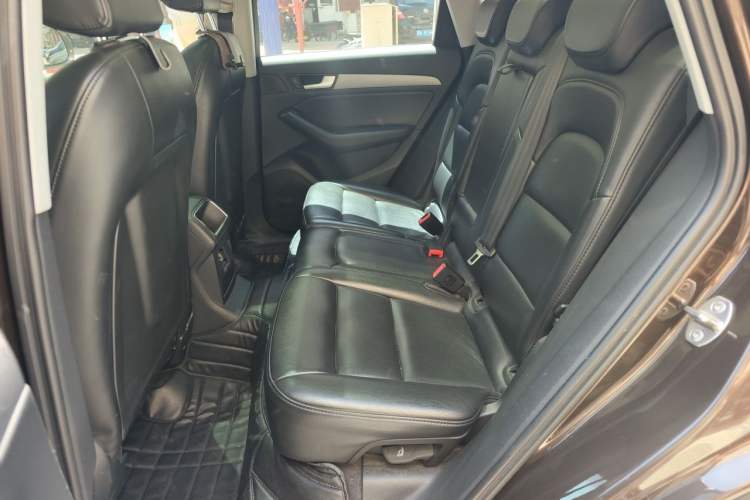 Used Audi Q5 2016 40 TFSI Trendy Edition Left Rear Seat