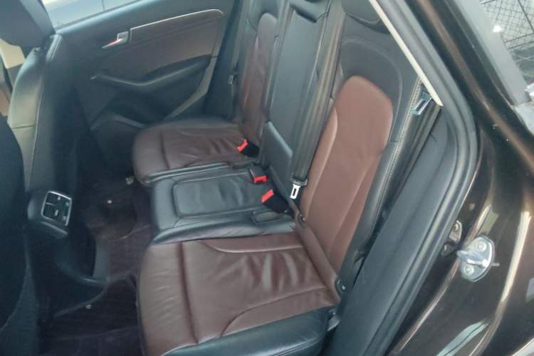 Used Audi Q5 2016 40 TFSI Technology Edition Left Rear Seat