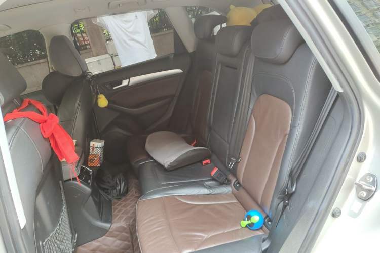 Used Audi Q5 2016 40 TFSI Technology Edition Left Rear Seat