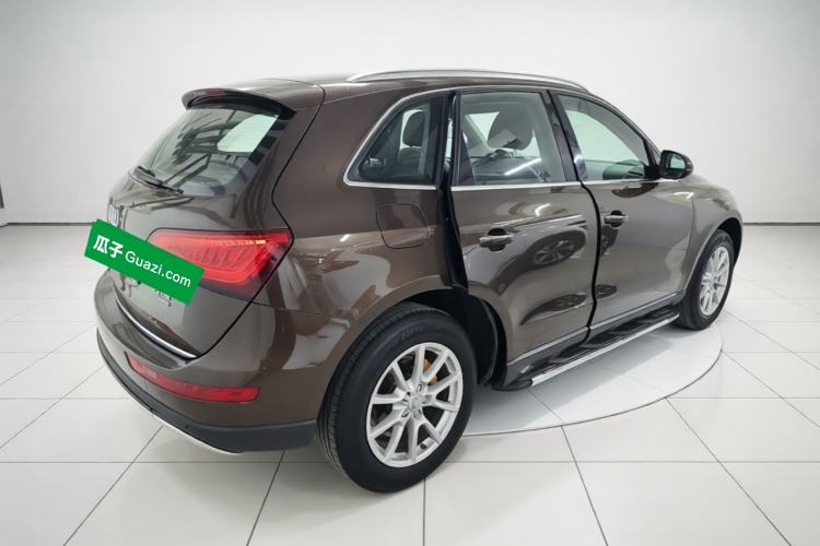 Used Audi Q5 2016 40 TFSI Trendy Edition Rear Right 45 Deg