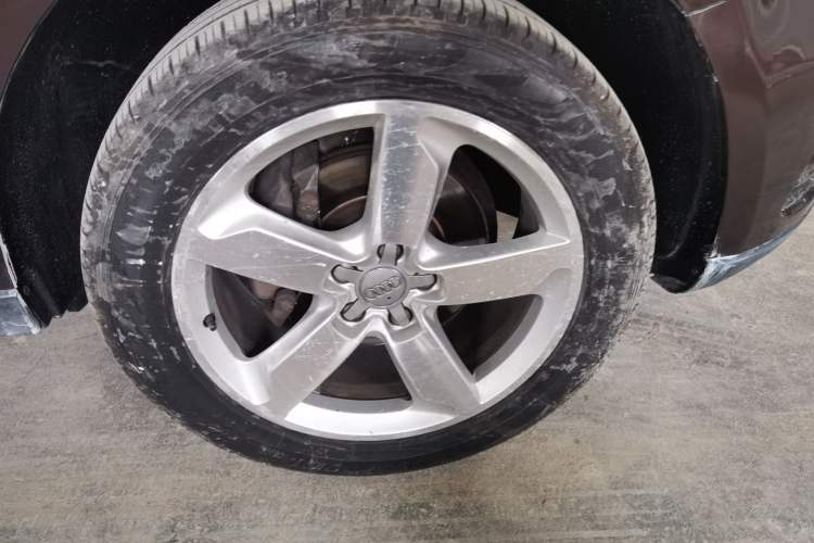 Used Audi Q5 2016 40 TFSI Technology Edition Right Front Wheel Hub