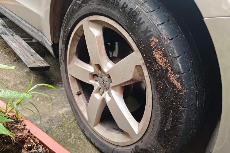 Used Audi Q5 2016 40 TFSI Technology Edition Right Front Wheel Hub