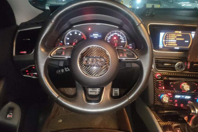 Used Audi Q5 2016 40 TFSI Technology Edition Steering Wheel