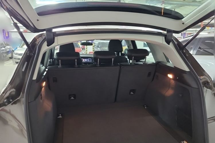 Used Audi Q5 2016 40 TFSI Trendy Edition Trunk