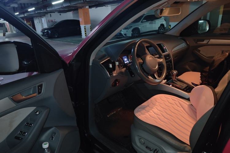 Used Audi Q5 2016 40 TFSI Trendy Edition Driver Seat