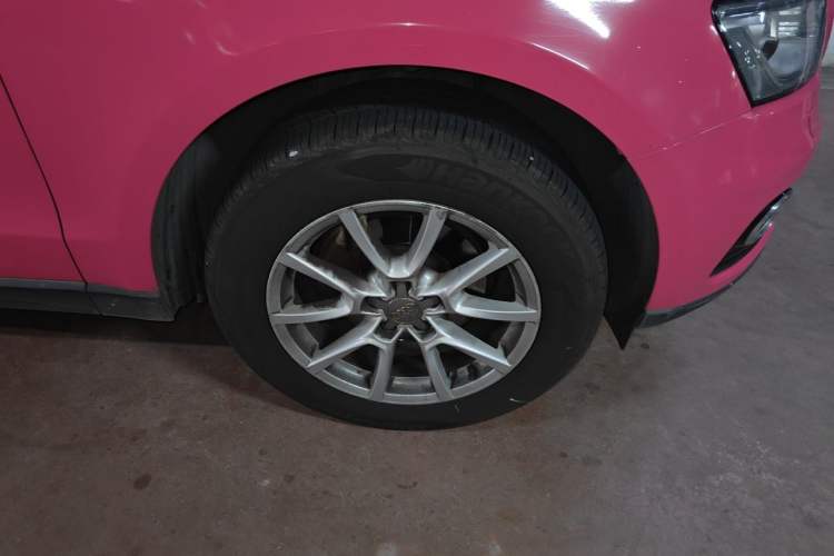Used Audi Q5 2016 40 TFSI Trendy Edition Right Front Wheel Hub
